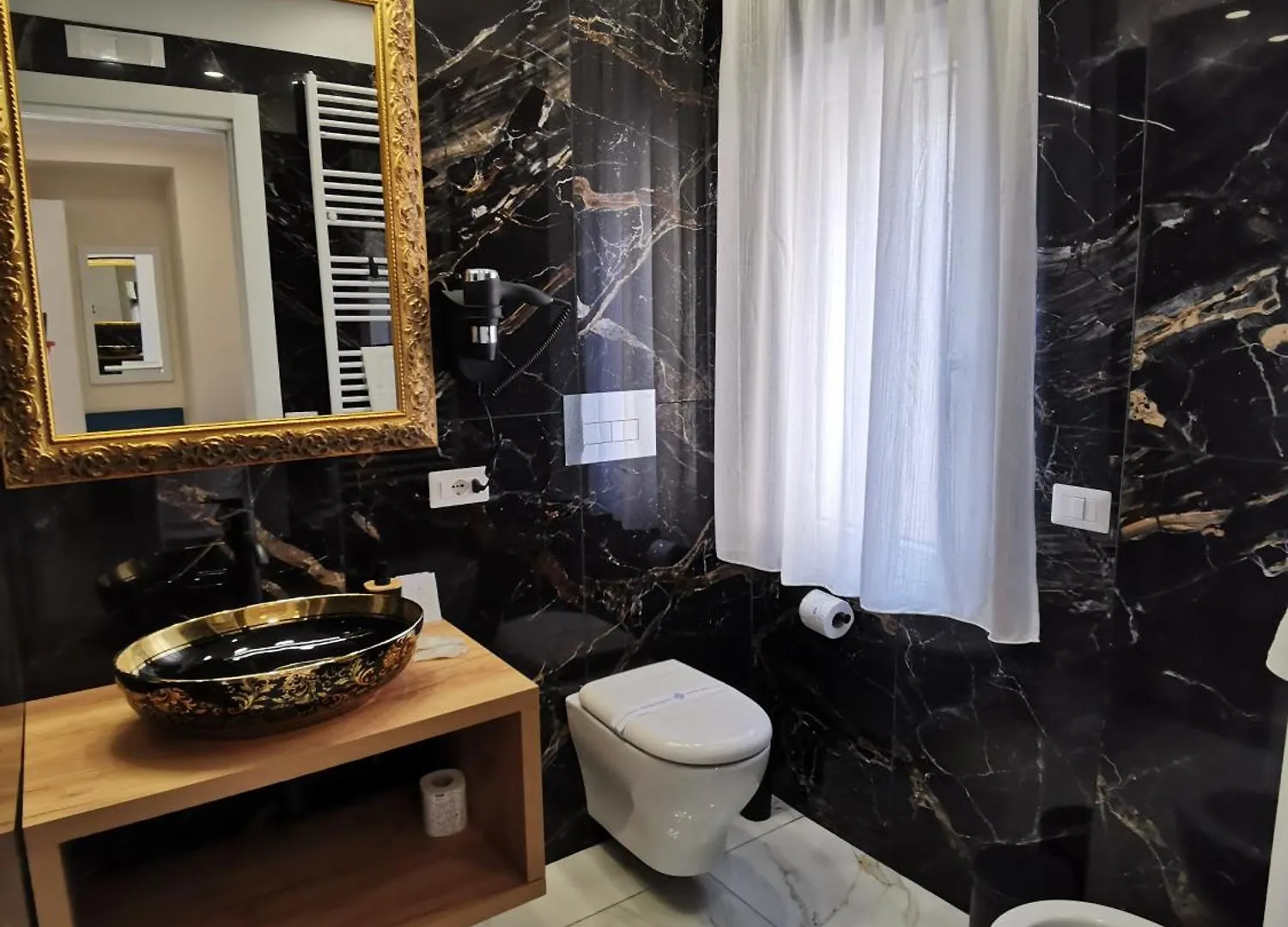 B&B Aida Rooms Cefalù Alojamento de Acomodação e Pequeno-almoço